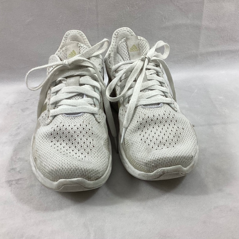 Adidas Bounce Arctic White /Gray Size 8